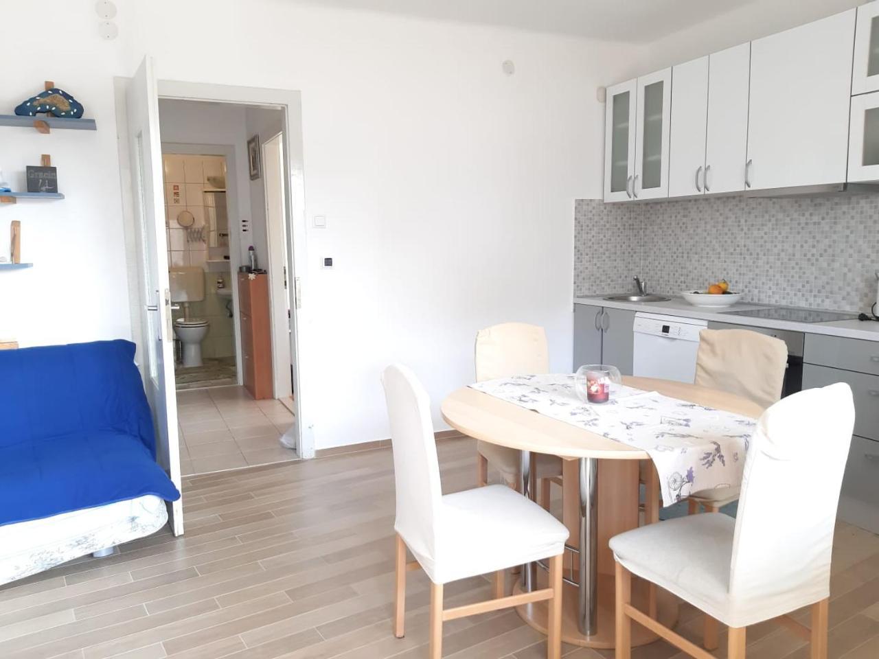 Nina, Apartment In City Centre 스플리트 외부 사진